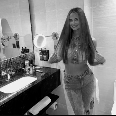 EllieMorgan2002's tweet photo. #NewProfilePic https://t.co/OmtNscAqba