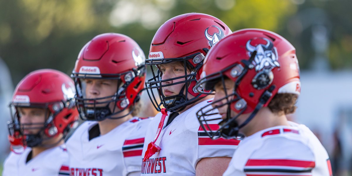 RyanH_71's tweet image. Captain for Game 1
@nwestfootball @chrisrusiewicz