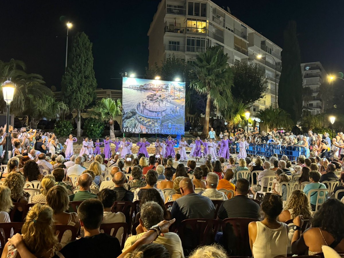 Más de siete mil personas disfrutan de las actividades culturales del Verano en los Cangrejos y en Maro. nerja.es/mas-de-siete-m…