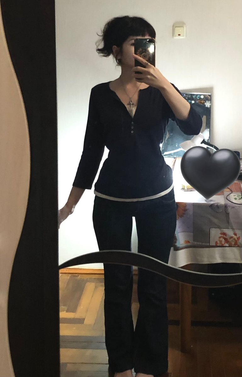 strawwbariess's tweet photo. serving fat vampire diaries character today https://t.co/Y1p3KNpNfZ