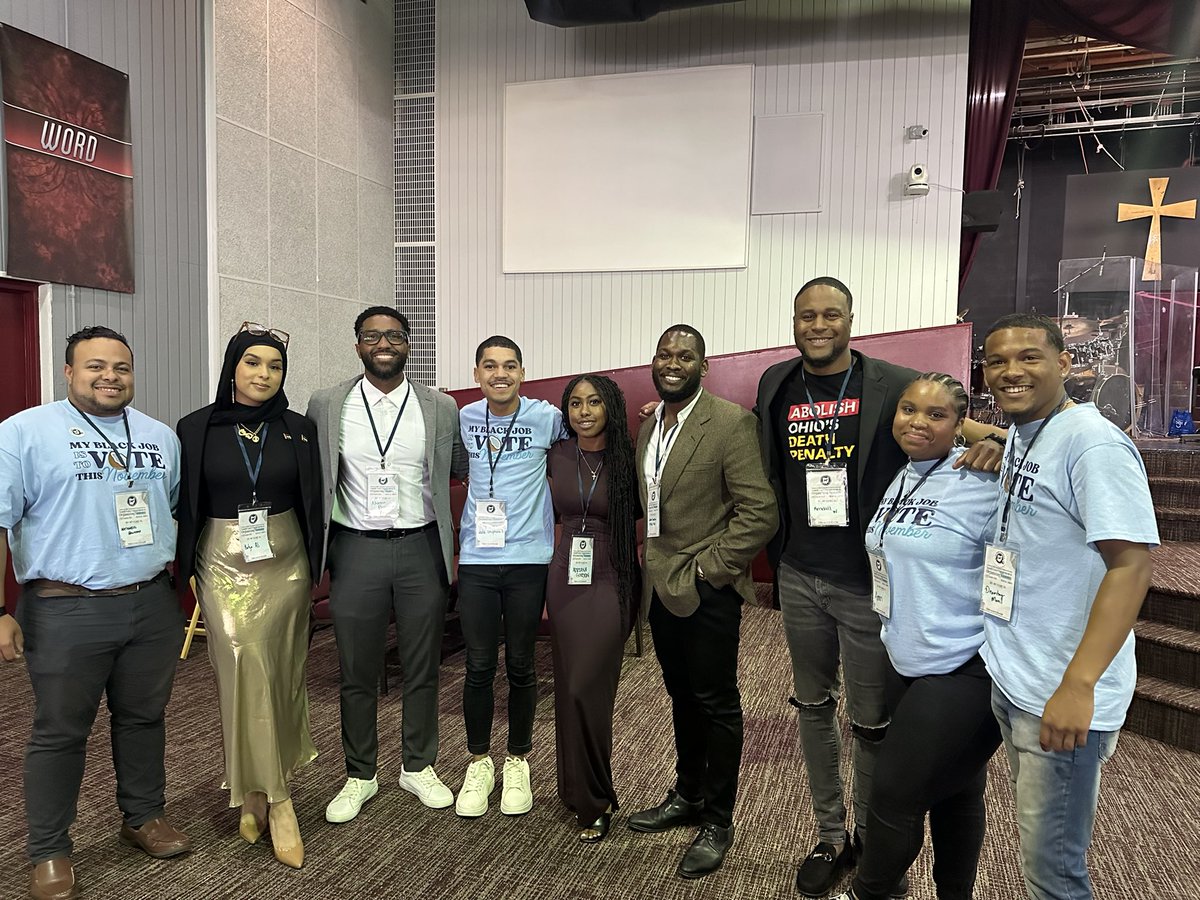 Honored to lead the Southwest Ohio Young Black Democrats this weekend at our inaugural Youth Voter Engagement and Organizing Summit in Cincinnati Ohio! It was inspiring to see over 120 passionate youth and community leaders come together across the state for our Day of Action.