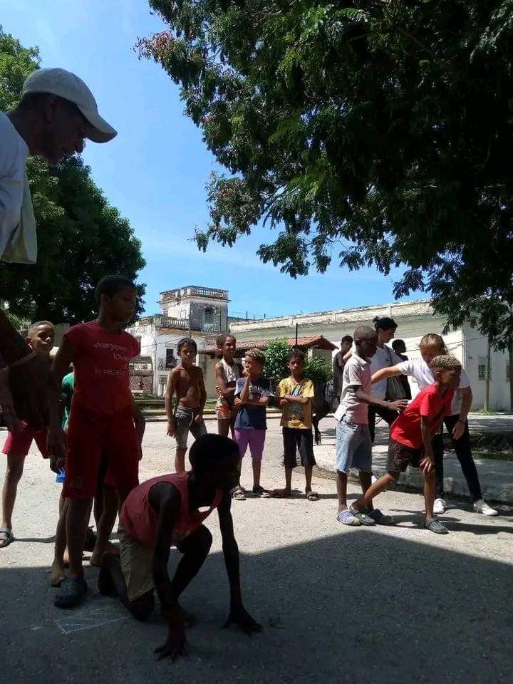 Plan de la Calle en el Cerro, para el disfrute de nuestros niños. #Cuba #CDRCuba #SomosDelBarrio