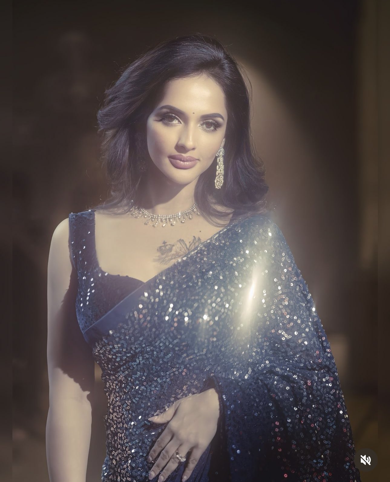 GWeizJfXgAAjz3I?format=jpg&name=large