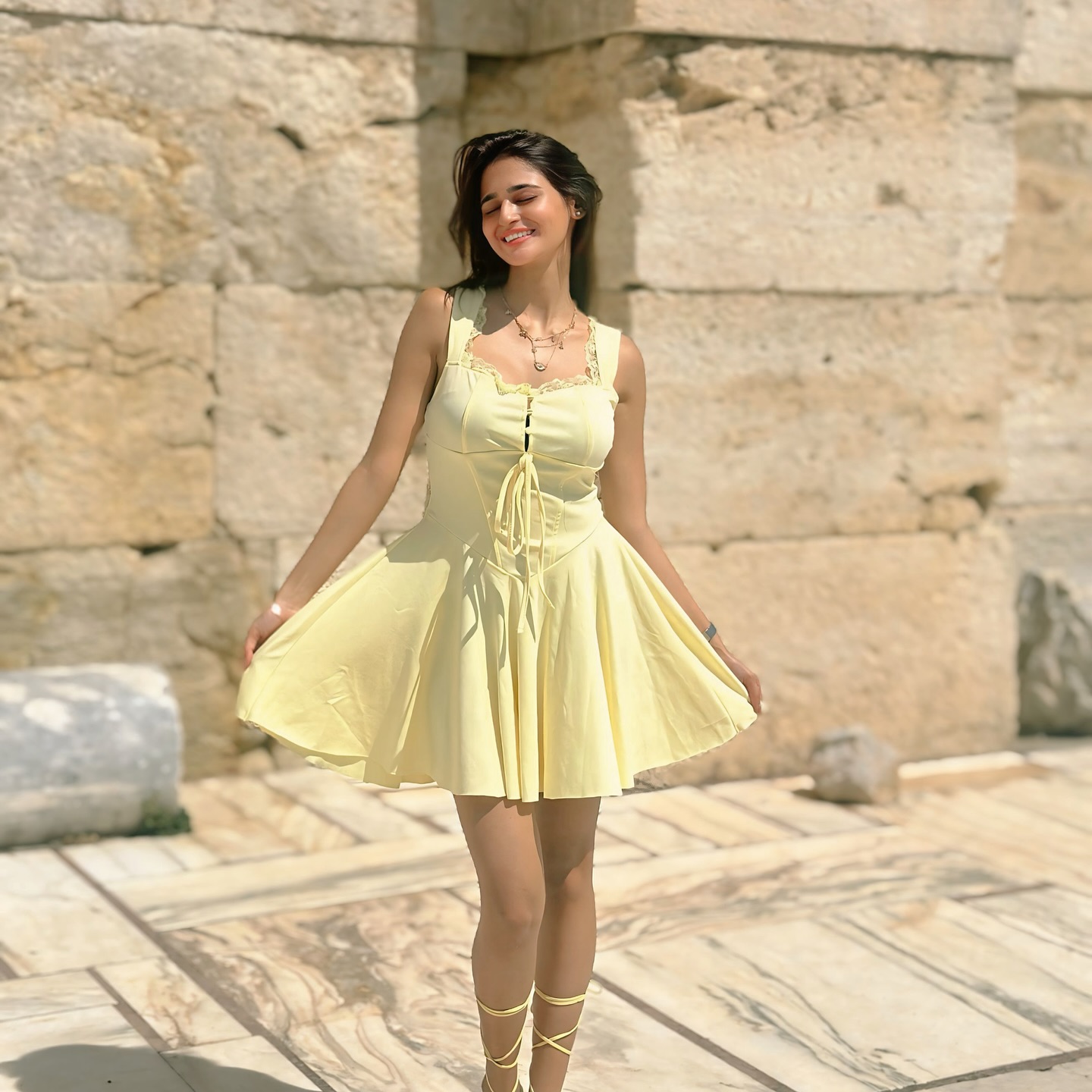 GWej1MybEAAzNeW?format=jpg&name=large