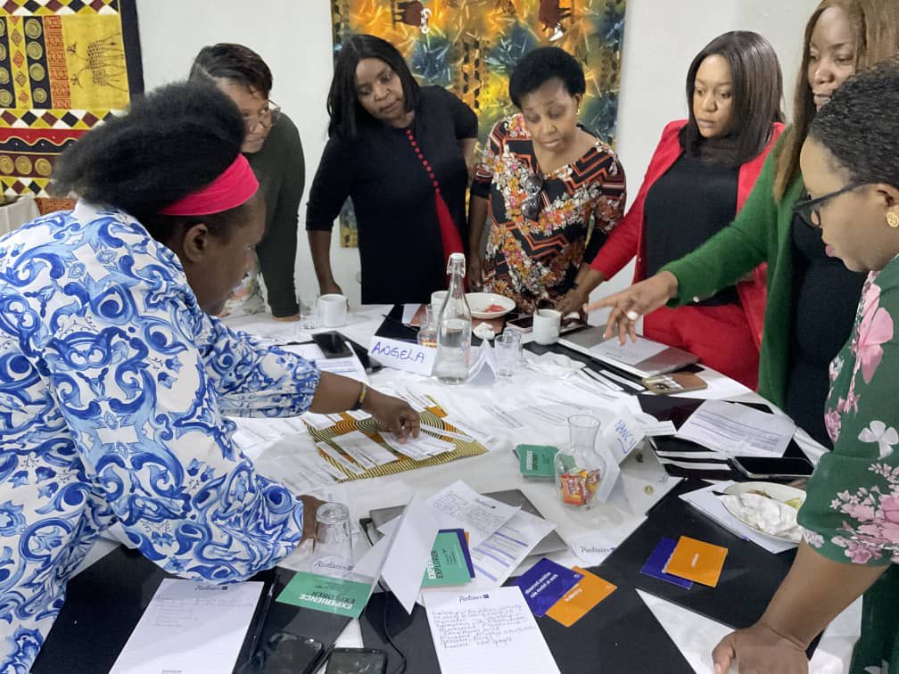 This week marks the start of our #Zambia

We kicked things off with a special #leadership &amp; #management session led by our fantastic coach <a href="/ChirwaTamala/">Tamala Chirwa</a> &amp; trainer <a href="/VTKAHIYA/">VINCENT KAHIYA</a> 

We tackled the unique challenges faced by #women in #media: 

📌representation, bias &amp; barriers