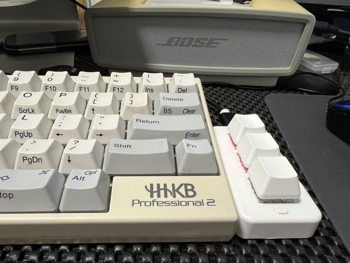 OrgKbSyPf's tweet image. 『カーソルまで実行』『ステップイン』『ステップオーバー』的にゲーミングキーボード⌨️🤪をデバッグで使うことに💦。
#NetBeans