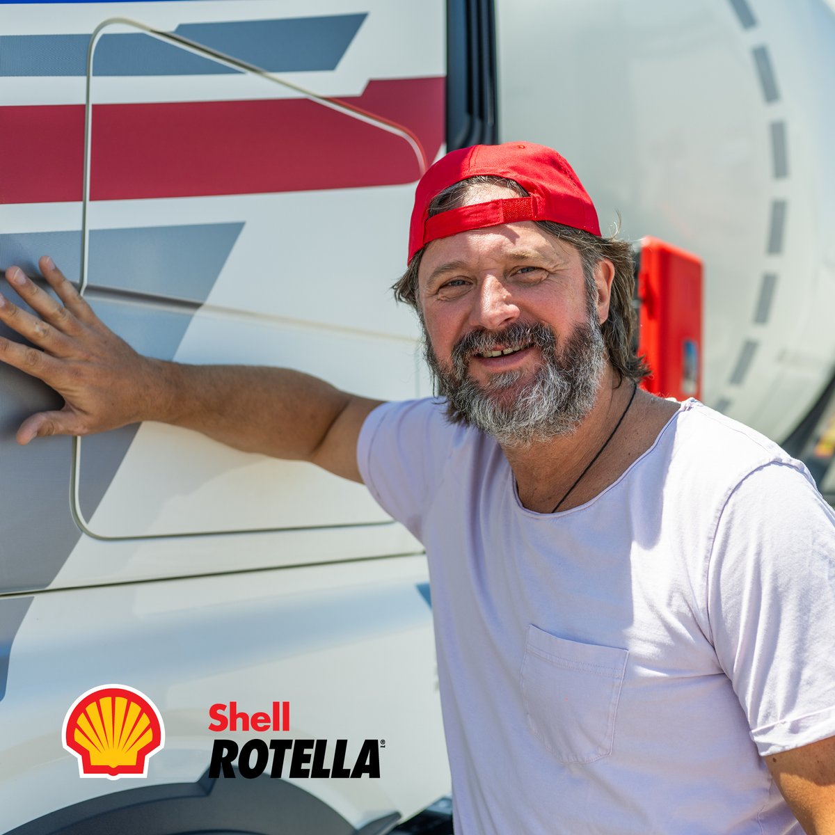 ShellRotella's tweet image. Happy #LaborDay from #ShellRotella! While the road might not stop, we hope you find some time to enjoy a well-deserved break. Thank you for keeping us moving forward! 💪