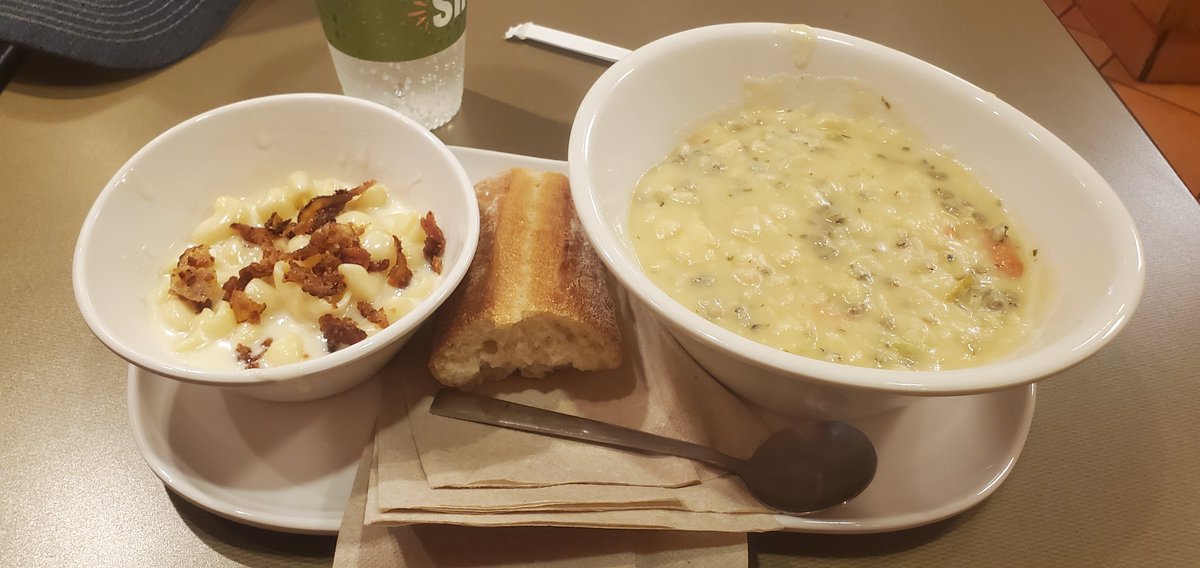 ⠀
⠀
﹙ cw  ╱  food. ﹚
.
.
.
.
lunch time. :D
⠀
⠀