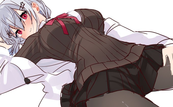 寝そべるhksを描きたいの民 