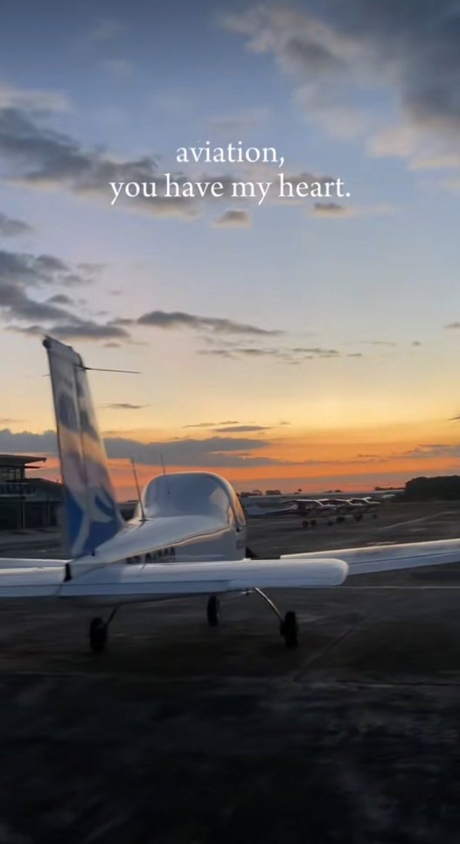 mickeey_01's tweet photo. 💙It's a dream, but it's only a dream🛫🙌🏻 https://t.co/0bJ5PcKZI5