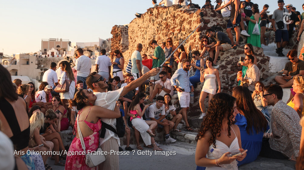 New York Times World (@nytimesworld) on Twitter photo With international tourism to Europe booming, some hot spots have been overwhelmed, making visitors the targets of a tourism backlash. Heat waves and fires have only added to the pressure. nyti.ms/3XpaBsa by <a href="/CeylanWrites/">Ceylan Yeginsu</a> With international tourism to Europe booming, some hot spots have been overwhelmed, making visitors the targets of a tourism backlash. Heat waves and fires have only added to the pressure. nyti.ms/3XpaBsa by <a href="/CeylanWrites/">Ceylan Yeginsu</a>
