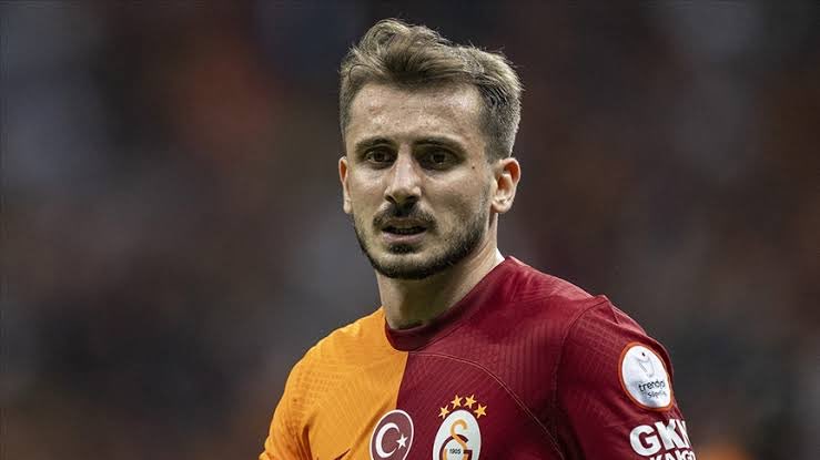 Kerem Aktürkoglu is on the verge of transferring from Galatasaray to Benfica!

📝 The signing is just a matter of time.

(Record)

#Benfica