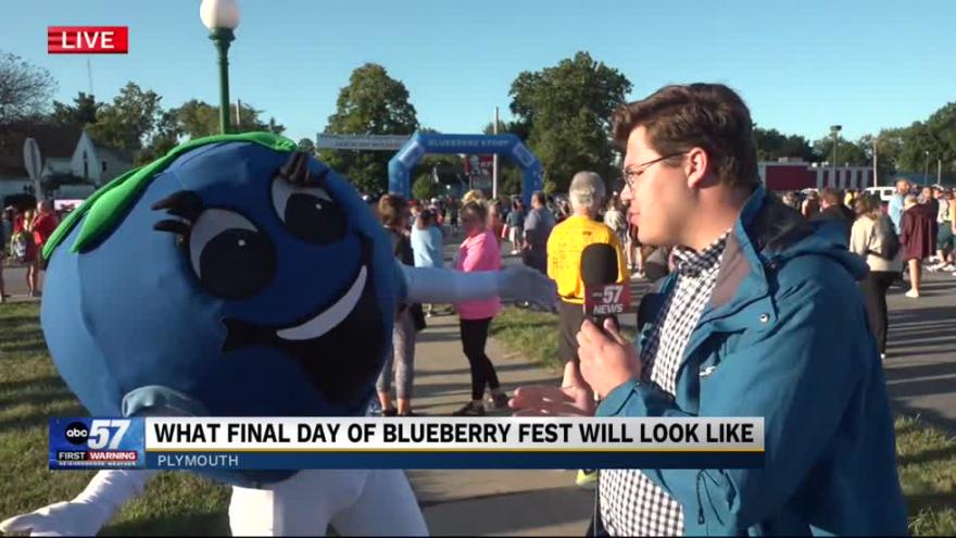 The 58th annual Marshall County Blueberry Festival runs until 6 p.m., Monday night. abc57.com/news/hank-the-…