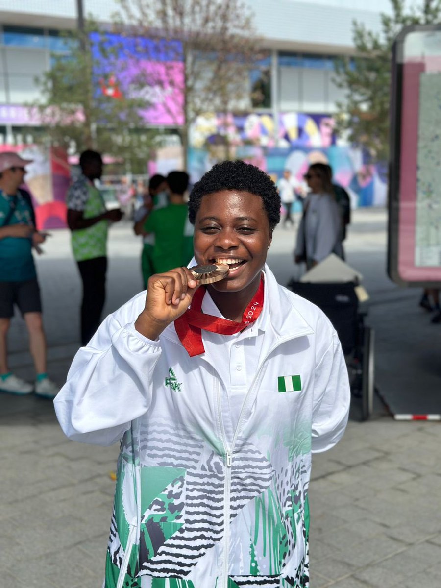 BolajiEniola9's tweet image. Today, I became the FIRST African athlete to win a Paralympic medal in badminton 🏸
I look forward to the challenges ahead, approaching them with great determination and perseverance.…✨💨
Thanks