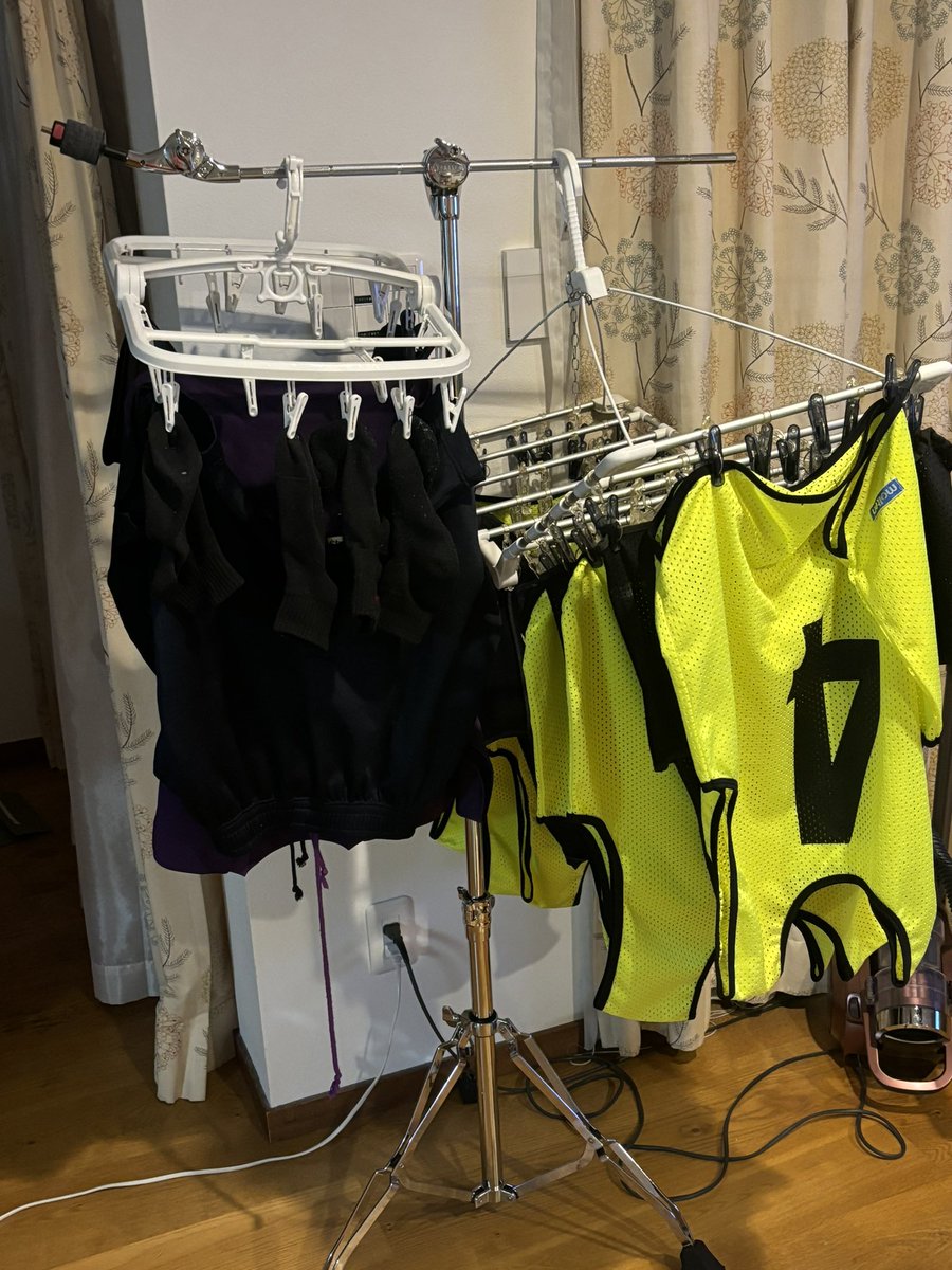 シンバルスタンドがLive以外でも
絶賛活躍中…ダブルレッグが安定抜群っす