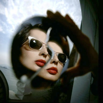 TheCinesthetic's tweet photo. Shattered glass portraits of Willem Dafoe, Isabella Rossellini, and David Lynch at the Cannes Film Festival by Jean-Christian Bourcart, 1990 https://t.co/eSpWMVnqsU