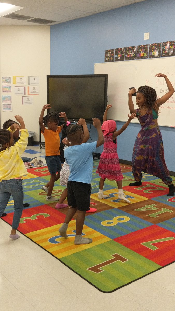 New Ballet Ensemble & School tweet media