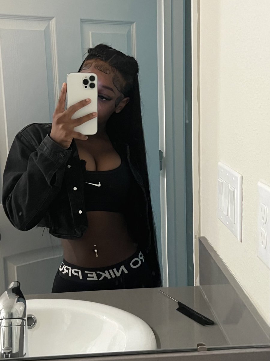 d.janay33 tweet media