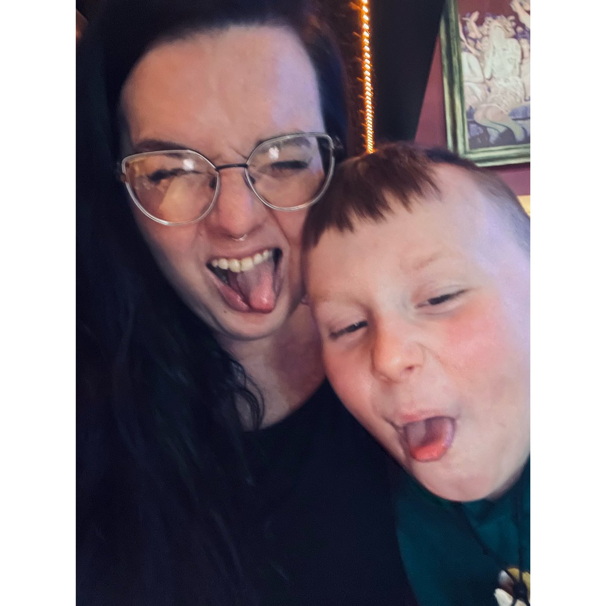 cera_1485's tweet photo. Life Update: in college to be a paralegal. My kiddo is in second grade and doing very well with his studies. I also have an army of outdoor cats whom I love fiercely. https://t.co/8w04BnkQht