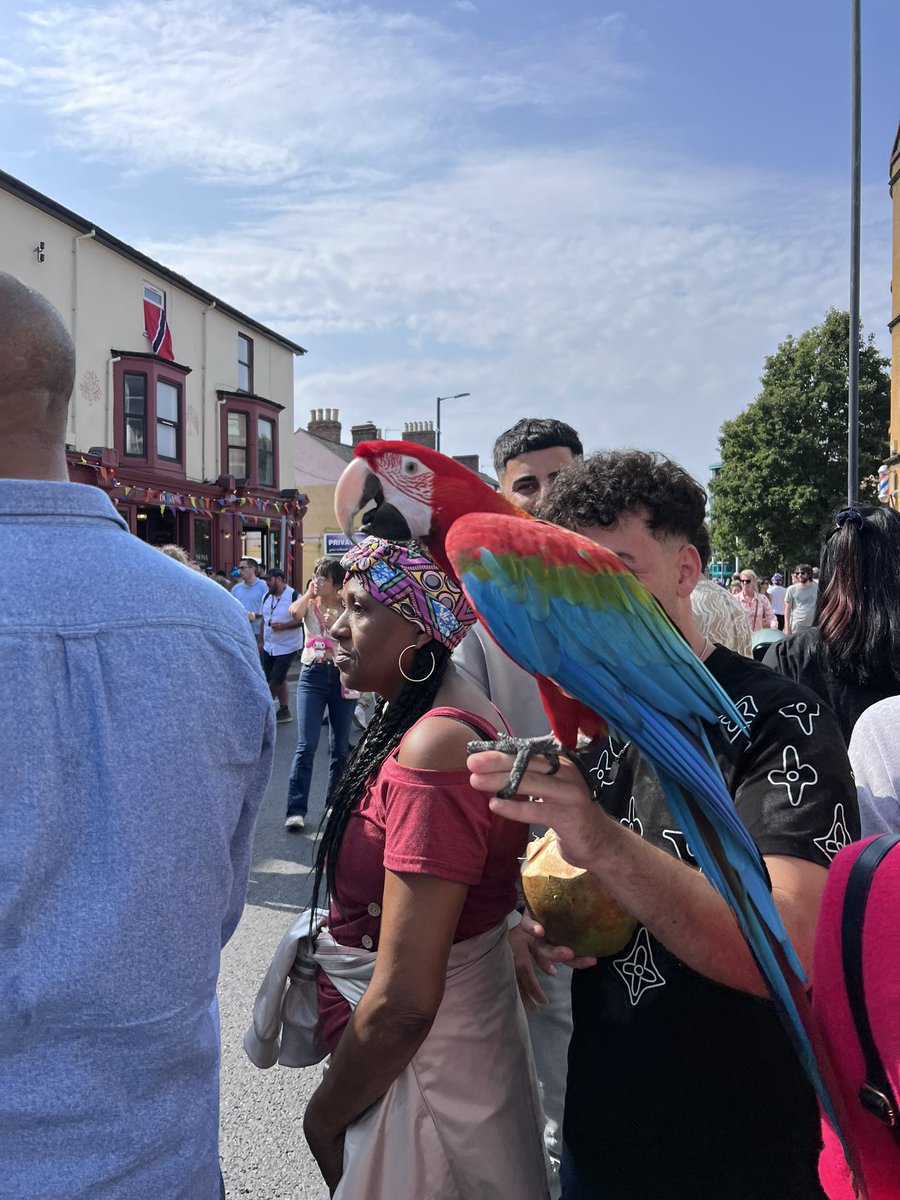 AzulStrong's tweet photo. There was something special about @RoadCowley that wherever you looked it felt like an Ad for culture, inclusivity and togetherness! I even caught an @ODS_doinggood guy singing along. Was nice to be back in Oxford! https://t.co/MzG7ldU7Bz