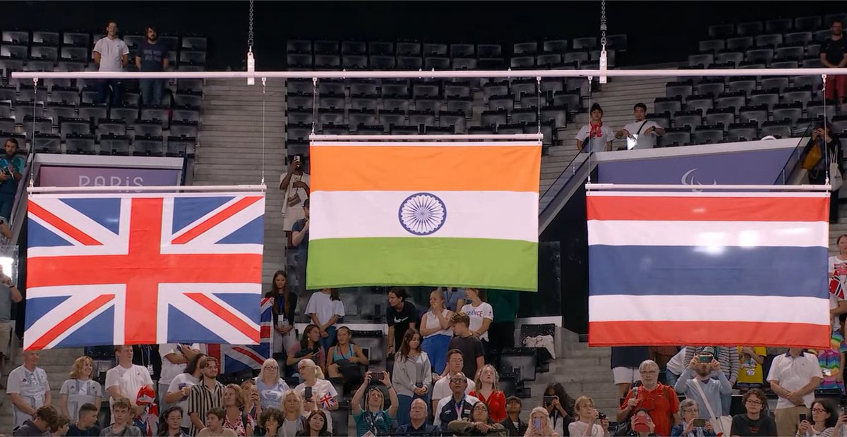 TheArvindPandey's tweet image. 🇮🇳 एक और स्वर्णिम सफलता !🥇
 
पेरिस पैरालम्पिक-2024 पैरा बैडमिंटन पुरुष एकल SL3 स्पर्धा में स्वर्णिम विजय पर प्रतिभाशाली नितेश कुमार (@Niteshnk11) जी को हार्दिक बधाई एवं शुभकामनायें !

#NiteshKumar | #Paralympics2024 | #Cheer4Bharat | #Paralympics