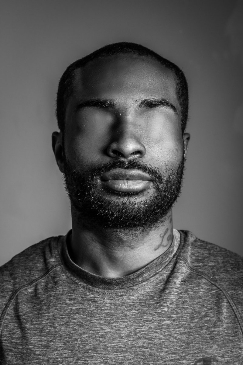 Ace_Mirrorman's tweet image. “When you close your eyes to the outside world, the inner vision becomes clearer.”

#MysticVision #InnerSight #BeyondTheVeil #ModernMystic #DetroitLuminary #SeeingWithTheSoul #AwakenTheThirdEye