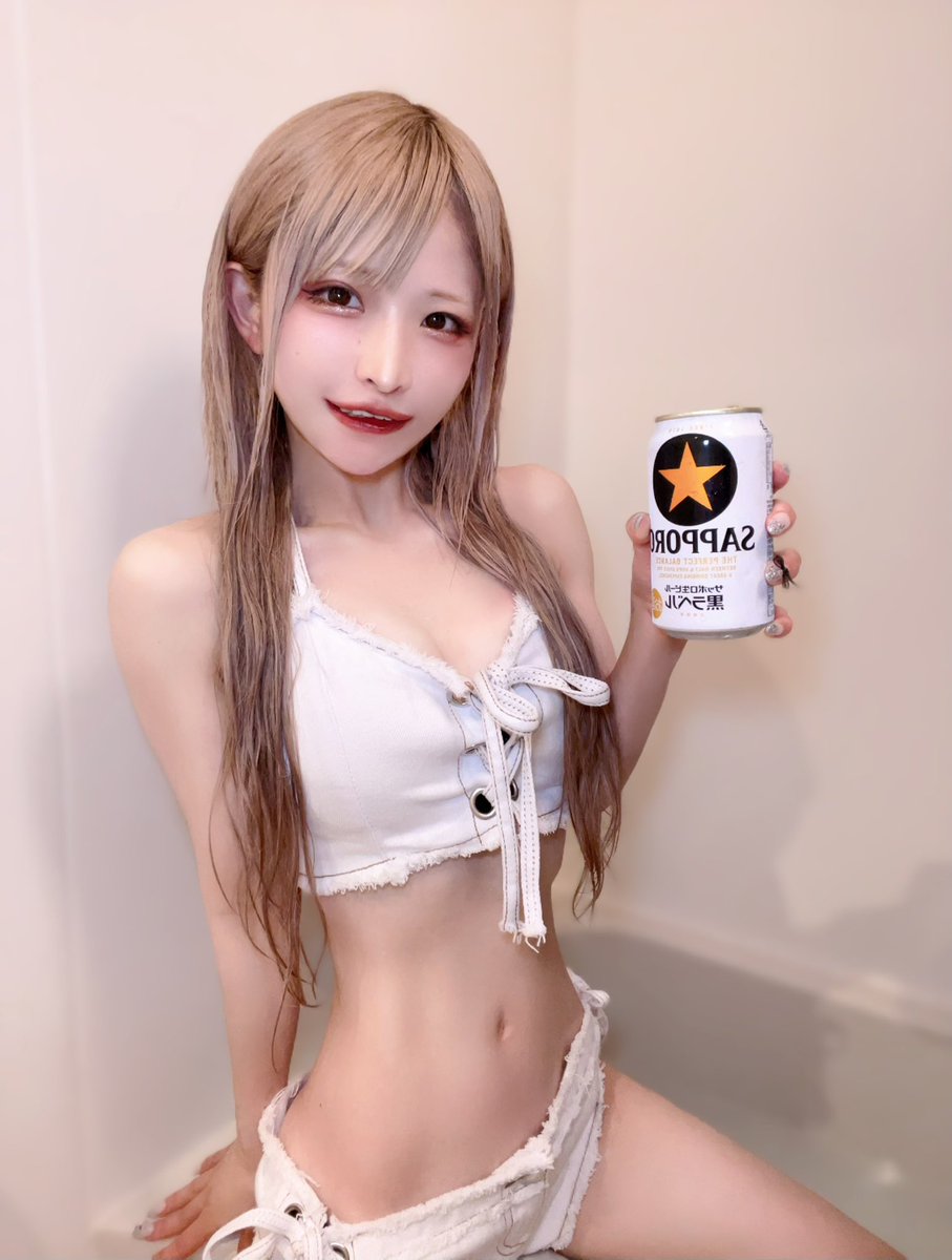 komorebiyori_09's tweet photo. 39歳になりました！
通り過がりでも良いのでお祝いしてくれたら嬉しいです乾杯🍻 https://t.co/M91fBOya67