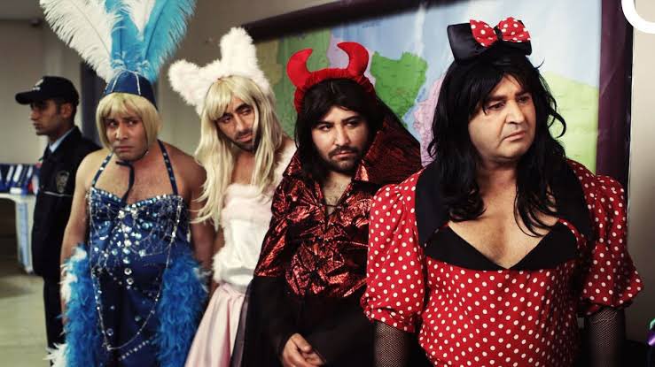 Tribünlerdeki yerimizi aldık…