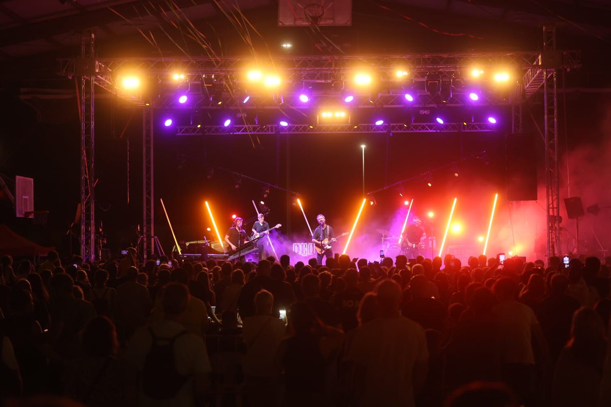 😮 Hem gaudit d’un concert inoblidable amb @elsamicsdelesarts! Un espectacle per a tota la família per fer-nos ballar i cantar junts fins al final de la Festa #fmpsip.

#ViulaFestaMajor!