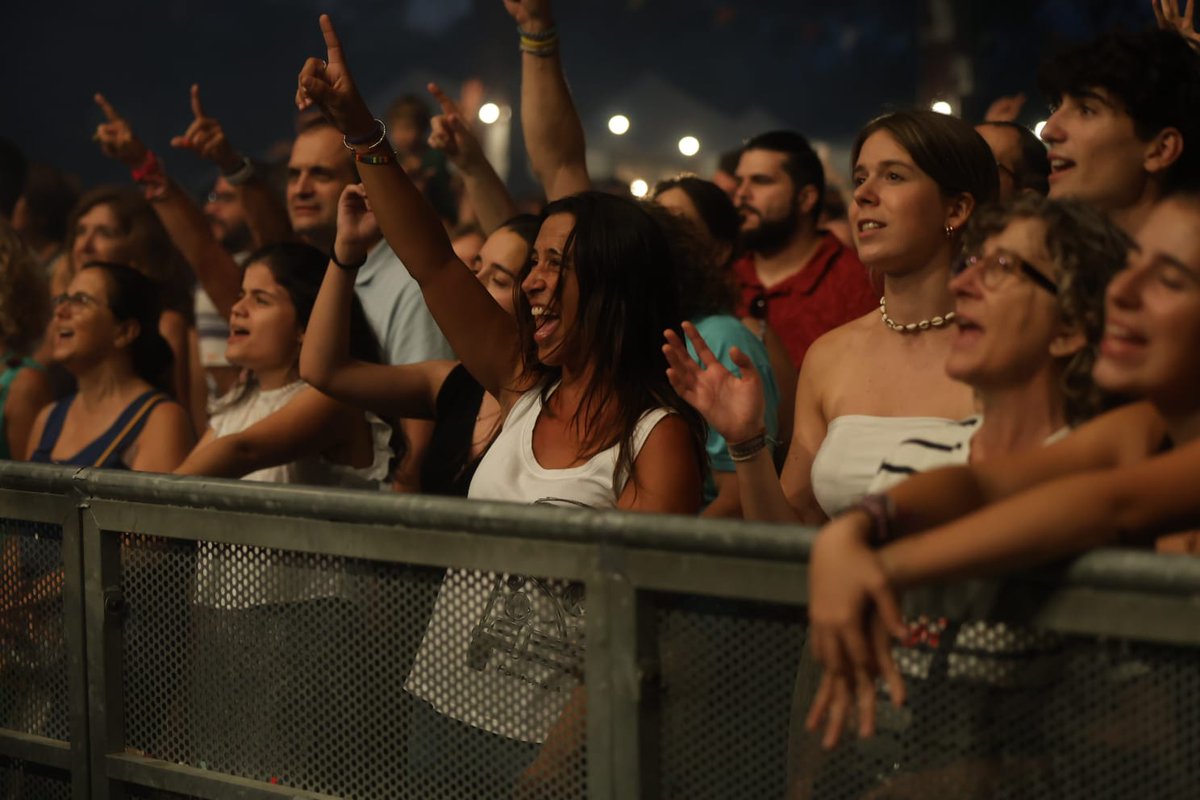 Festa Major tweet media