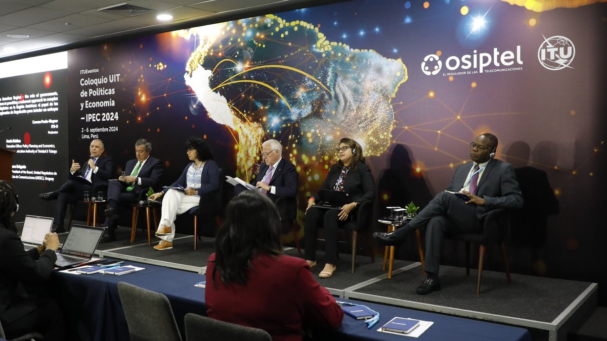 OSIPTEL's tweet photo. Durante su participación en la primera sesión del coloquio sobre Políticas y Economía para las Américas #IPEC24, Rafael Muente destacó que "la @ITUAmericas ha incidido en la regulación colaborativa, que implica una colaboración entre todos los stakeholders del sector #Telecom. https://t.co/qs5H4vmj3n