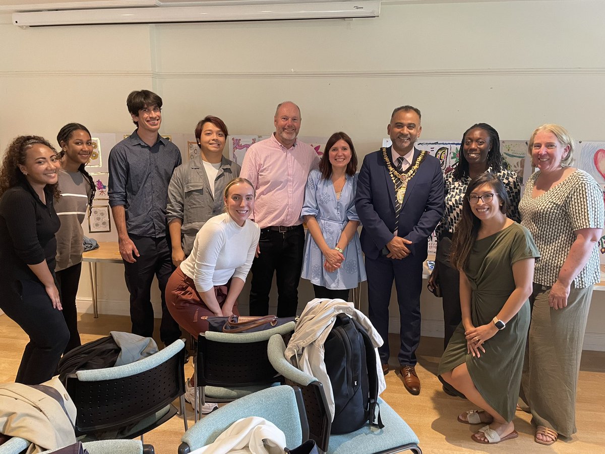 #HelloMyNameIs Lilly OT 💕 tweet media