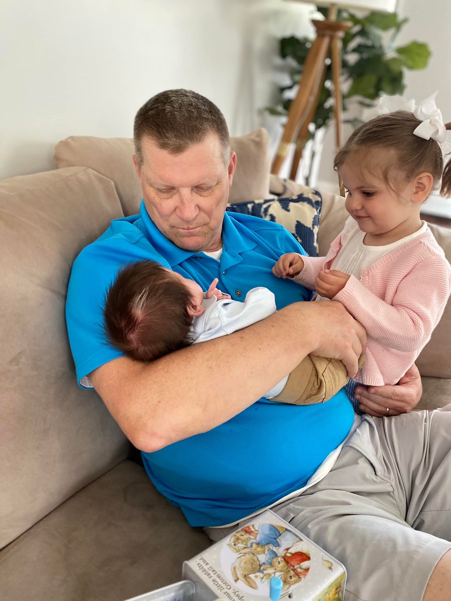 Drew Griffin tweet media