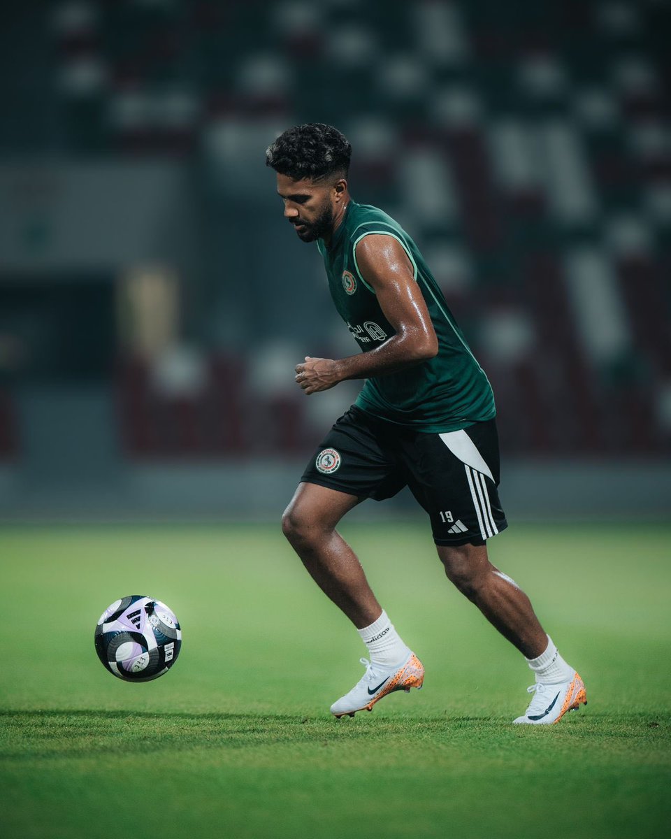🚨🚨🗣️ خالد الغنام :

أشكر الأستاذ 'فهد بن نافل' والأستاذ 'فهد المفرج' 
وراح تشوفون مايسعدكم ويسعد عشاق جمهور الهلال 💙💙