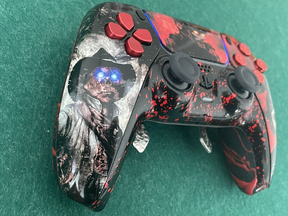 Vicius Controllers tweet media