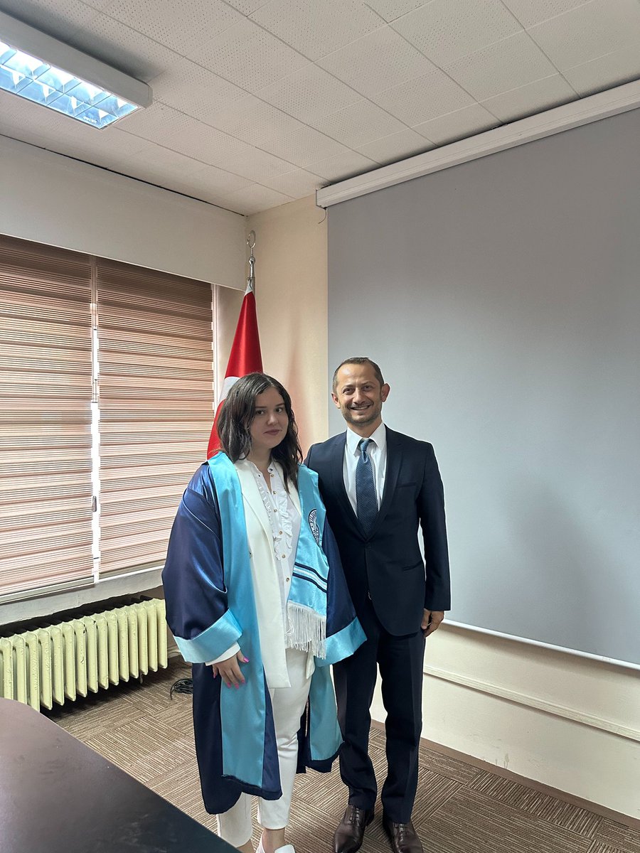 Doktora tezini başarıyla savunan Dr. Arş. Gör. Feyza Akgün'e başarılarının devamını dilerim.