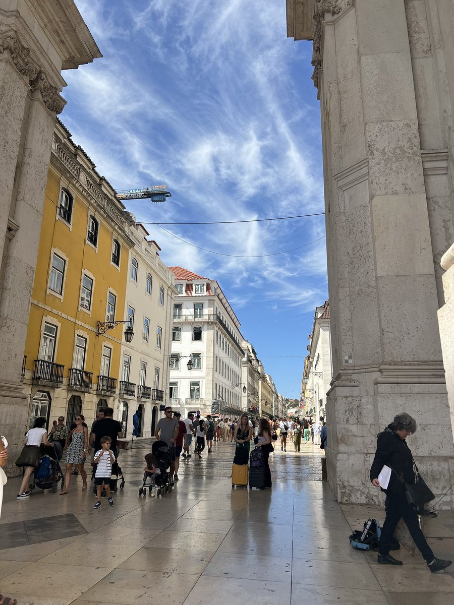 heyitsprincessd's tweet photo. Adhoc Portugal Trips > https://t.co/4LxDrB5fa7