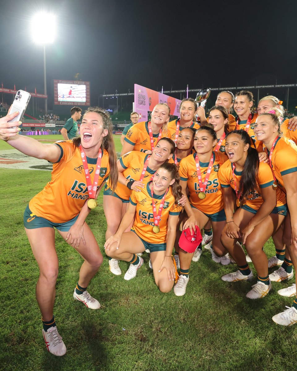 HSBC SVNS (@svnsseries) on Twitter photo A disco in the desert? Sign us up! 🪩🕺
Tickets for <a href="/Dubai7s/">Emirates Dubai 7s</a> are now available! 🎟️
bit.ly/44uYn2x
#HSBCSVNS A disco in the desert? Sign us up! 🪩🕺
Tickets for <a href="/Dubai7s/">Emirates Dubai 7s</a> are now available! 🎟️
bit.ly/44uYn2x
#HSBCSVNS