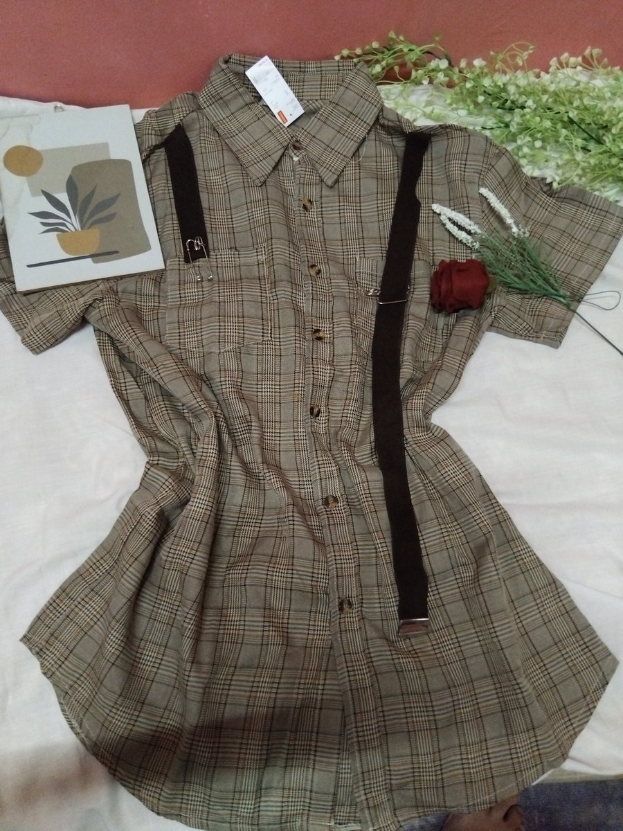PtrIraaa's tweet photo. Haiii...
Aku mau jual baju thrift murah-murah...
Ada heels dan tas  preloved jg..
Harga start from 10k-35k ajaaa, link shoppe aku tulis d akhir yaa..
Aku bakal buat threadnya, jadi staytuned!!! https://t.co/khQ8S7uY57