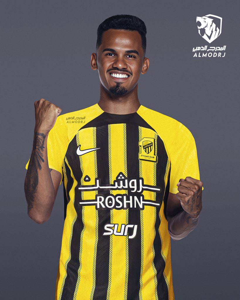 🚨🚨🚨🚨عاجل - المصدر الاول في بورتو <a href="/_mercadoazul_/">Mercado Azul</a> : 

جالينو لم يتدرب اليوم وقام بتوديع زملائه ، اللاعب ينتظر القرار النهائي من #الاتحاد بنعم او لا