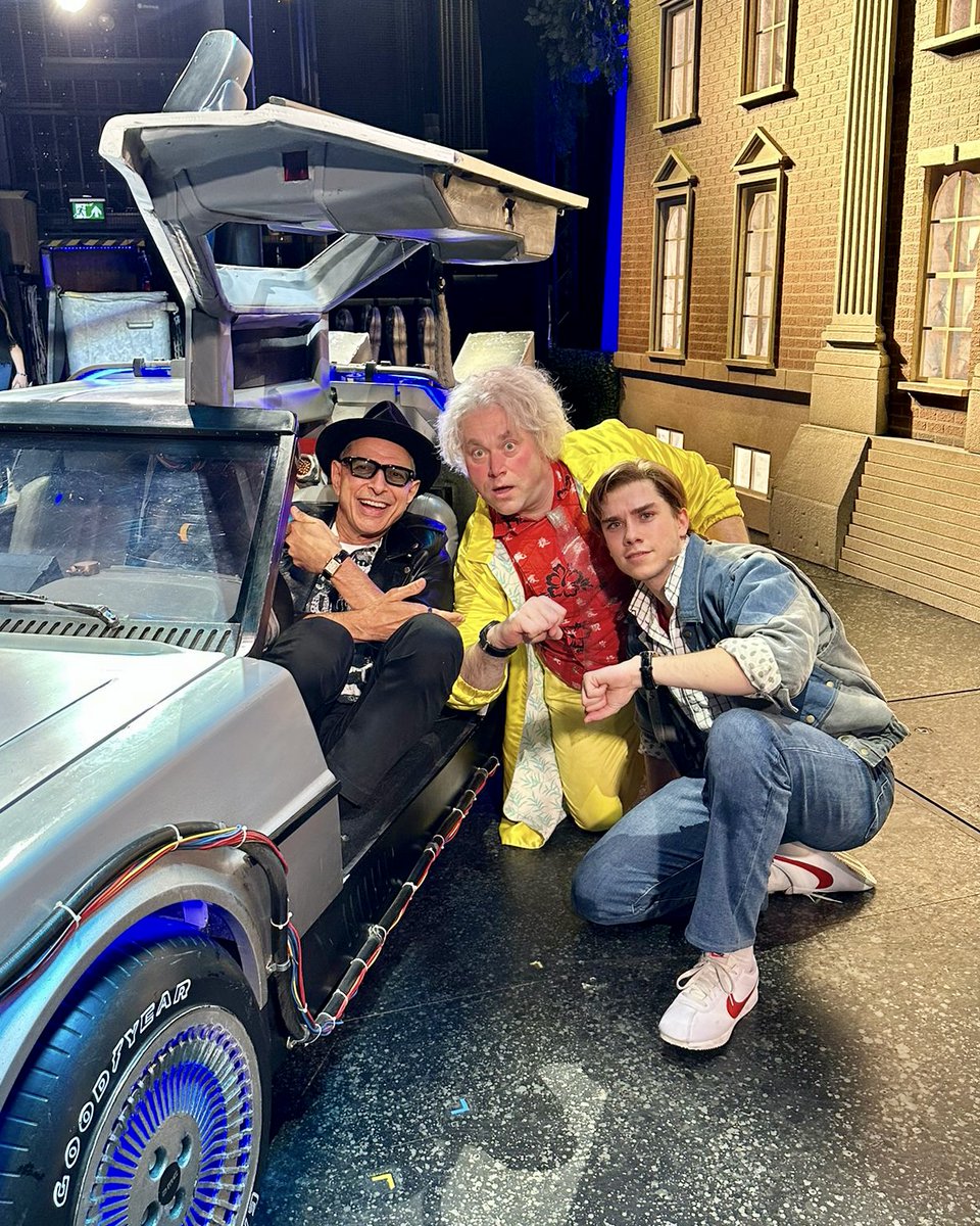 God creates dinosaurs 🦖
God destroys dinosaurs ☄️
God creates man ♂
Man invents time travel ⏱
 
We're sure glad that life, uh, found a way of bringing <a href="/realJGoldblum/">Jeff Goldblum</a> to Hill Valley! 🤯⚡️