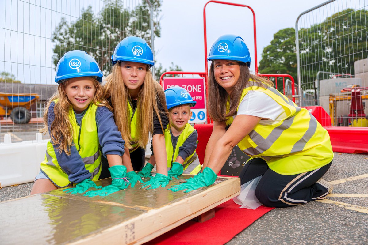 Leeds Hospitals Charity tweet media