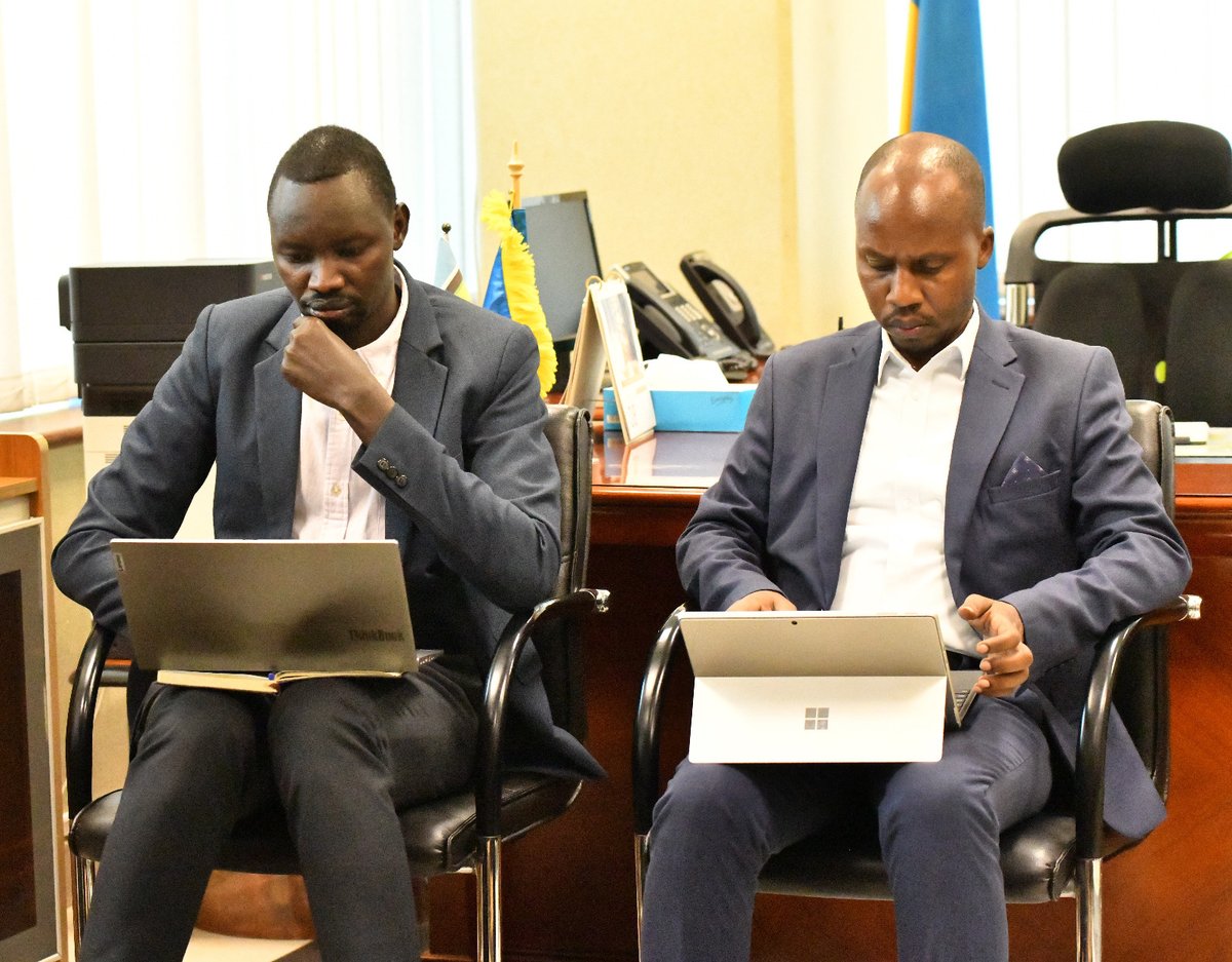 This afternoon, Min. <a href="/Dr_Uwamariya/">Dr. Valentine Uwamariya</a> had a meeting with Mr. Richard Newfarmer, the Country Director for the International Growth Centre.
They discussed ways of strengthening partnership in research and evidence based policy development in the environment and climate field.