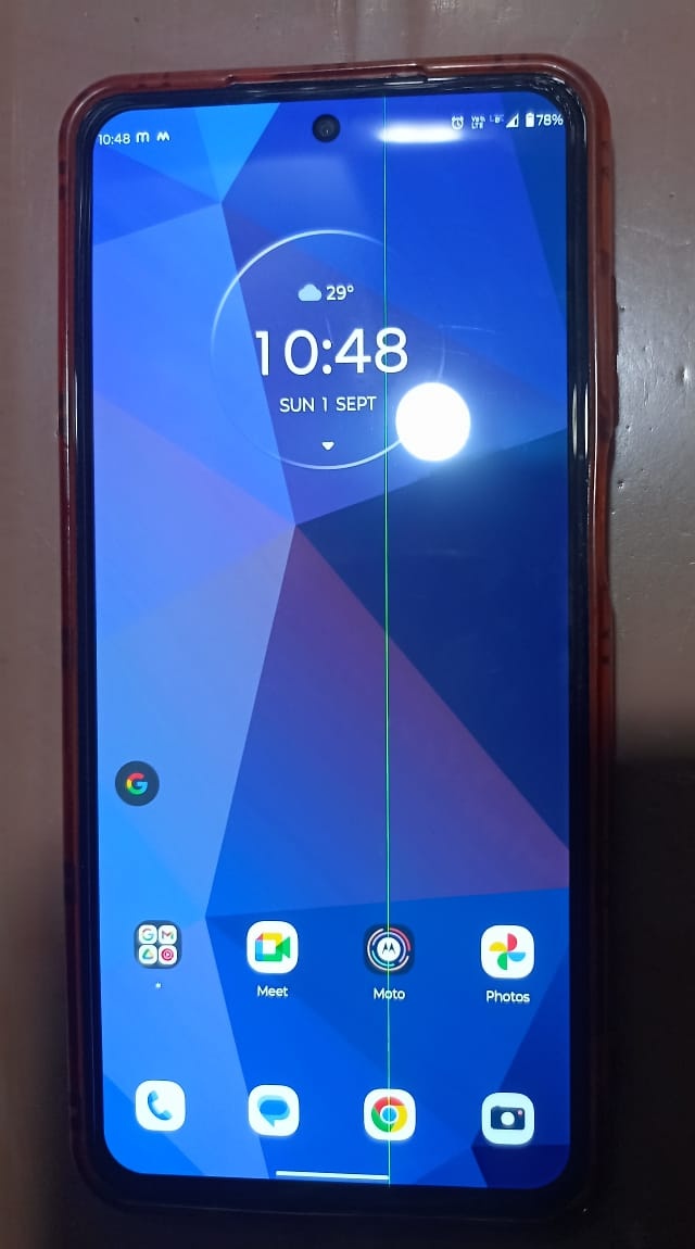 aditya_kr_0810's tweet photo. @motorolaindia recently I got green line issue with my moto g52 mobile,it is 2nd time I am facing the same issue with the same device.This phone is 22months old & tere is no any physical damage in device,plz help me to get out of this.
#motog52
#trakintec
#gyantherapy
#techbar https://t.co/ZLXO27SPAq