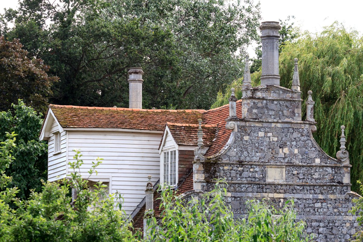 VisitColchester's tweet photo. The countdown to @heritageopenday 2024 is on! Over the 6th to 15th Sept you have the chance to discover #Colchester and district's heritage highlights, and hidden gems, for free. Download the programme here :

Heritage Open Days 2024 (https://t.co/bCIjr2uxs8) https://t.co/7CvVwJur4P