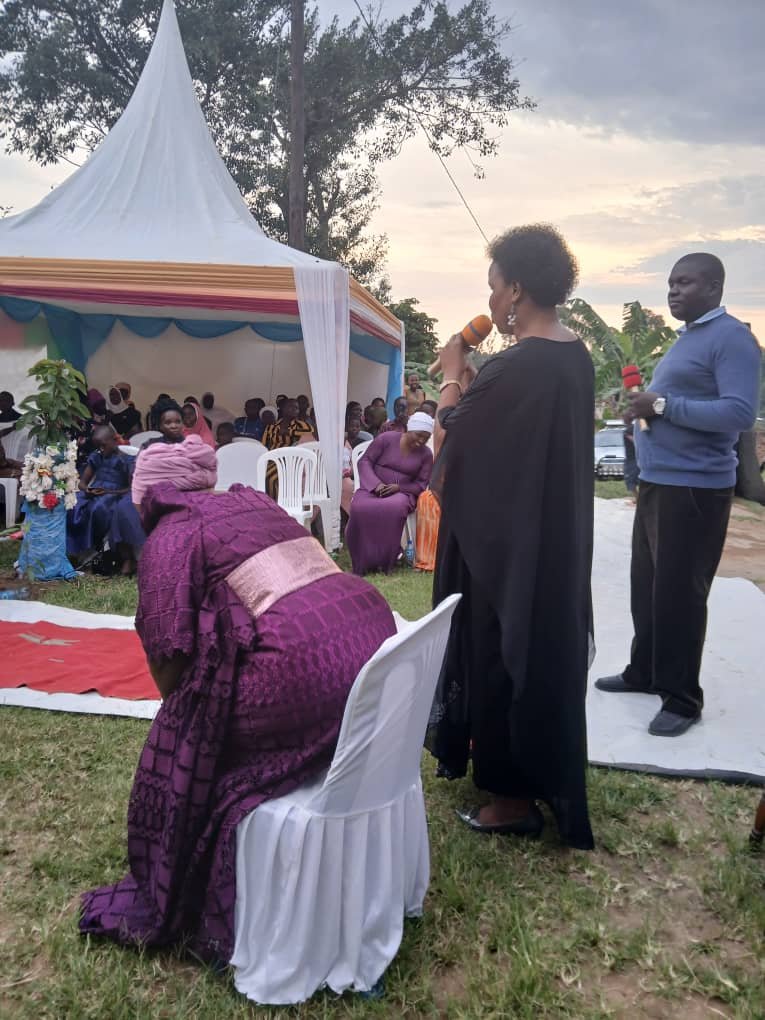 kenzomubwati20's tweet photo. HON CEAZER ZUBEDA APPLUADED BY LWAKHAKHA COMMUNITY FOR HER SUPPORT.
#PARLIAMENT2026
#CEAZER ZUBEDA
#NAMISINDWA@HEART https://t.co/UP0WLTnPgw