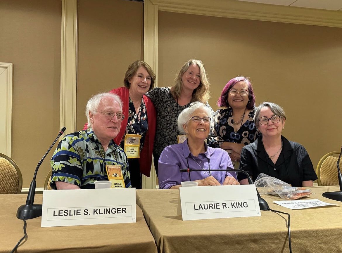 Home from Nashville and, to my delight, it’s deliciously crisp and autumnal in Vermont! Bouchercon was fun and overwhelming and all the things. Thanks to everyone who made it great! Loved my Arthur Conan Doyle panel! #bouchercon