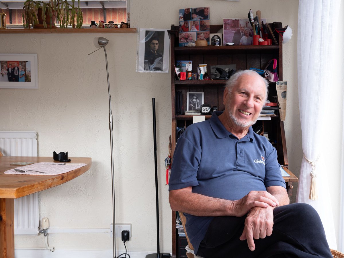 Ageing_Better's tweet photo. We have almost 450 age-positive photos of older people in their own homes in our age-positive image library.

The photos are free to download and can be used both online and in print!

Browse now: https://t.co/tb9b6k3Hq7 https://t.co/8gG4YPVCJd