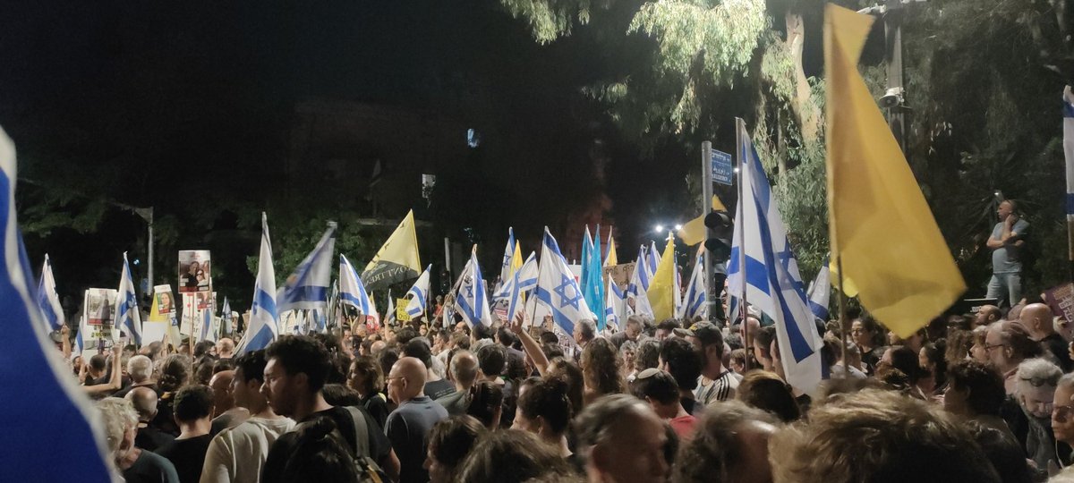 רוצים אותם חיים