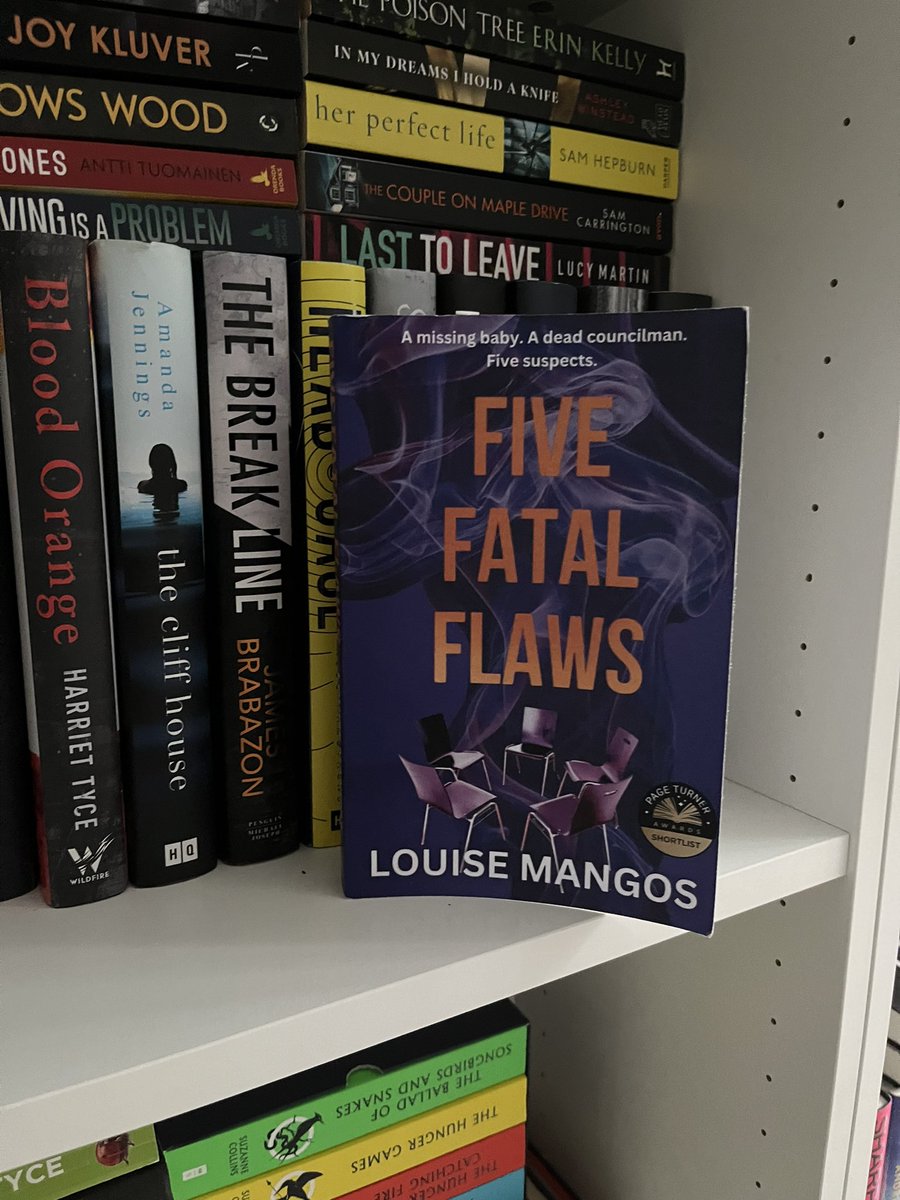 #Giveaway time!

I have one copy of the new thriller by <a href="/LouiseMangos/">Louise Mangos</a> Five Fatal Flaws to #giveaway

To enter:

Follow <a href="/collinsjacob115/">Jacob Collins</a> &amp; <a href="/LouiseMangos/">Louise Mangos</a> 
RT this Tweet
Tag friends

#Competition ends midnight UK time 6th September. UK entries only. #bookgiveaway #win